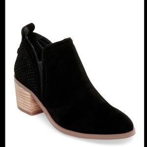 Steve Madden Ruebey booties *NEW*